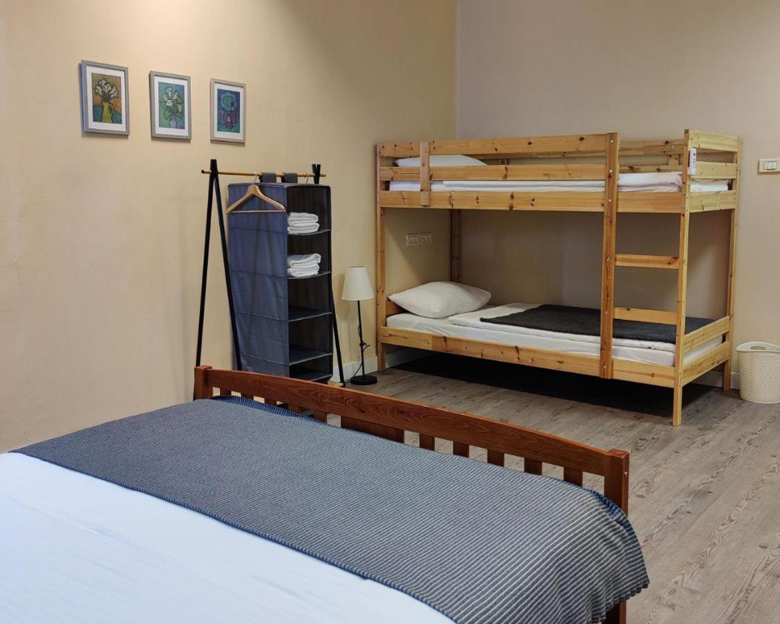 Hostel Roks Hajfa Zewnętrze zdjęcie